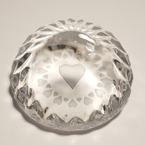 LENOX Crystal Glass Etched Hearts Paperweight EUC